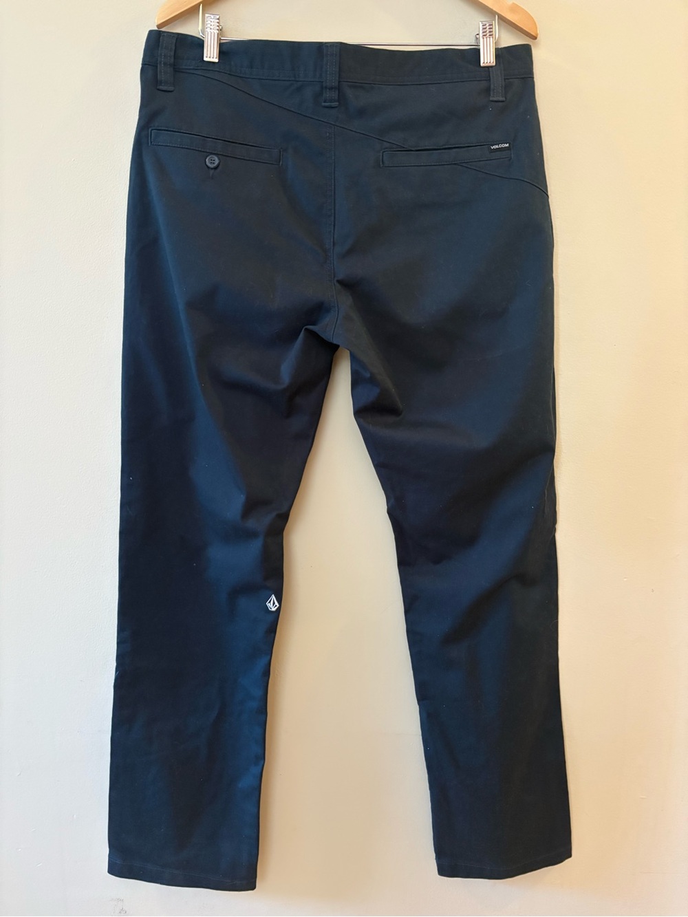 Volcom Men’s Modern Stretch Navy Chino Pants, Sz 34.
